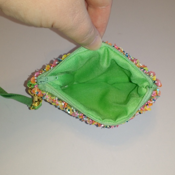 sea foam green pastel beaded wristlet - Picture 6 of 6